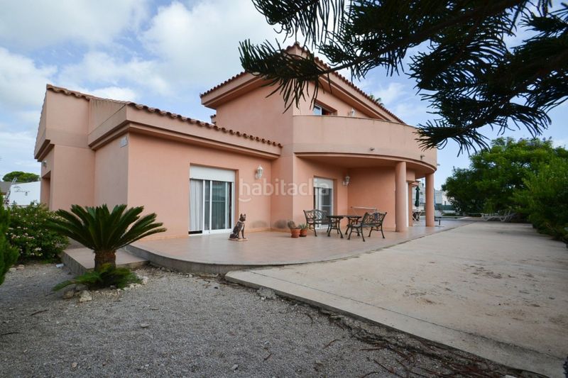 Foto bdf9aefe-bd83-4a48-a285-43b7cc0d5637. Xalet amb calefacció aparcament piscina a Deltebre
