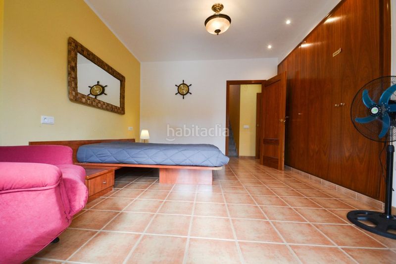 Foto e68eda75-d1c8-4a66-8643-bece2c2dacc5. Xalet amb calefacció aparcament piscina a Deltebre