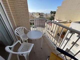 Apartament a Avinguda Catalunya. Apartamento en venta en barri, 2 dormitorios.