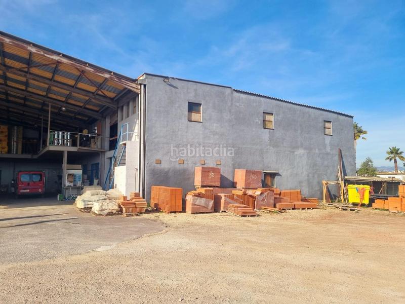 Foto ca5e7b96-f5b0-490d-99a8-21b9bb7a26b6. Nave industrial  en venta , 4 dormitorios. en Amposta