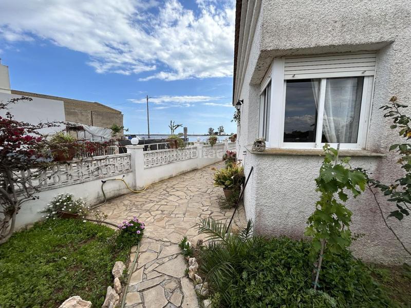 Foto 35491491-ee00-4f3a-9046-97609d11877a. Chalet avec parking dans Sant Jaume d´Enveja