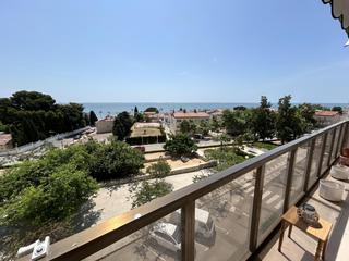 Apartament a Avinguda Catalunya. Apartamento en venta en playa, 3 dormitorios.