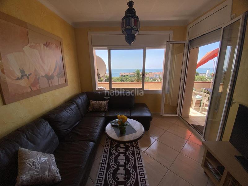 Foto bf94edc4-f4d0-469f-8cba-487d898a942b. Apartament amb piscina a Alcanar