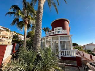 Chalet  Francia. Villa en venta en marcolina, 4 dormitorios.
