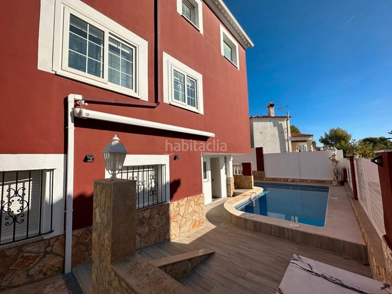 Foto bce68fec-b321-4623-8a2c-9a27d48d8cd3. Chalet villa en venta en marcolina, 4 dormitorios. en Alcossebre