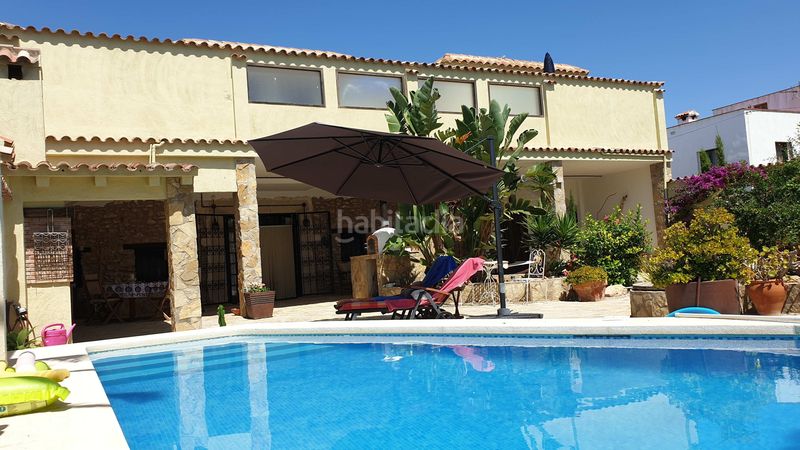 Foto e9f9a027-ce67-4499-a8c0-44af1aed4269. Xalet amb piscina a Alcossebre