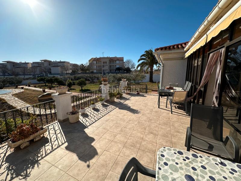 Foto 80d52c37-3f3d-4255-9da6-b990bc720f04. Chalet villa en venta en playa el moro, 5 dormitorios. en Alcossebre