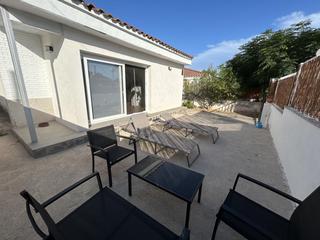 Chalet à Alcanar. Villa en venta en alcanarplatja  urb. bahia mar, 3 dormitorios.