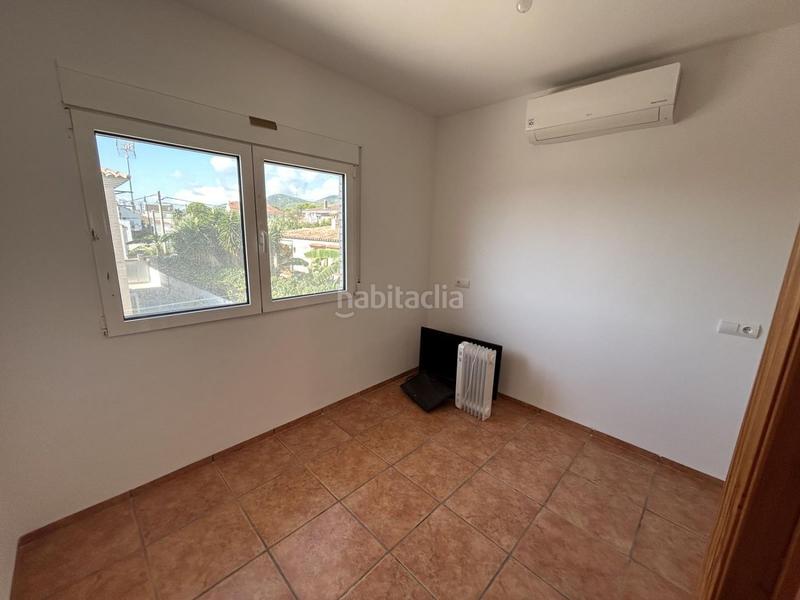 Foto 5b05bb62-f04a-4b72-adf2-d3e959eb5cc3. Chalet avec chauffage parking dans Alcanar