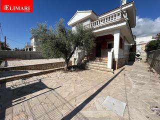 Xalet a Alcanar. Villa en venta en alcanarplatja  urb. montsiamar, 3 dormitorios.