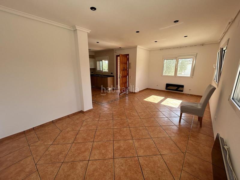 Foto cfef6896-1b6d-47b2-9477-b8b21867cd40. Chalet avec chauffage parking dans Alcanar