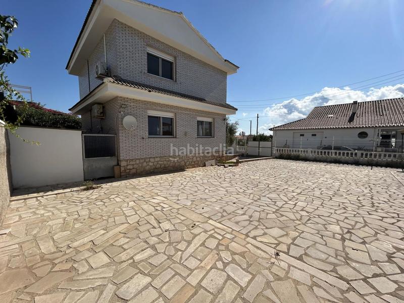 Foto e5a3e6a6-73f0-4576-979a-d03c6c8f9066. Chalet avec chauffage parking dans Alcanar