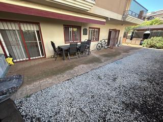 Piccolo appartamento in Platges. Apartamento en venta en golden beach, 3 dormitorios.