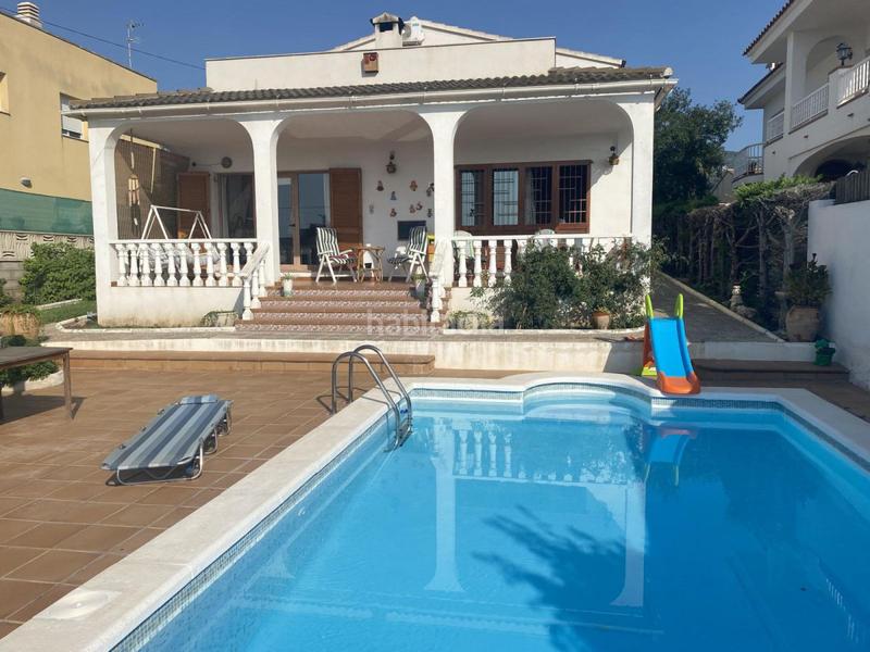 Foto 2dfda772-bbfa-49fa-b11a-1a7edcf3dda4. Xalet amb calefacció aparcament piscina a Alcanar