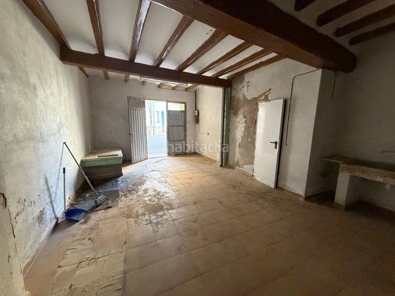 Foto fa4259bb-5e20-4e2c-8873-b4e1c1510c4a. Aparcament cotxe a Centre La Ràpita