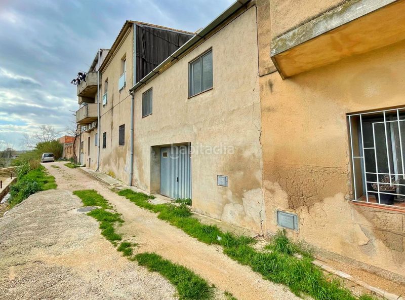 Foto f2a20d3d-3777-4fe2-a8b5-b1065bc10f5b. Aparcament cotxe a Urbanitzacions Tortosa
