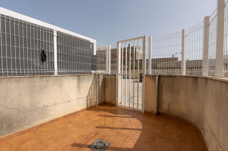 Foto 84f0704c-502e-42c1-9532-2ef33438fad1. Pis amb aparcament a Deltebre