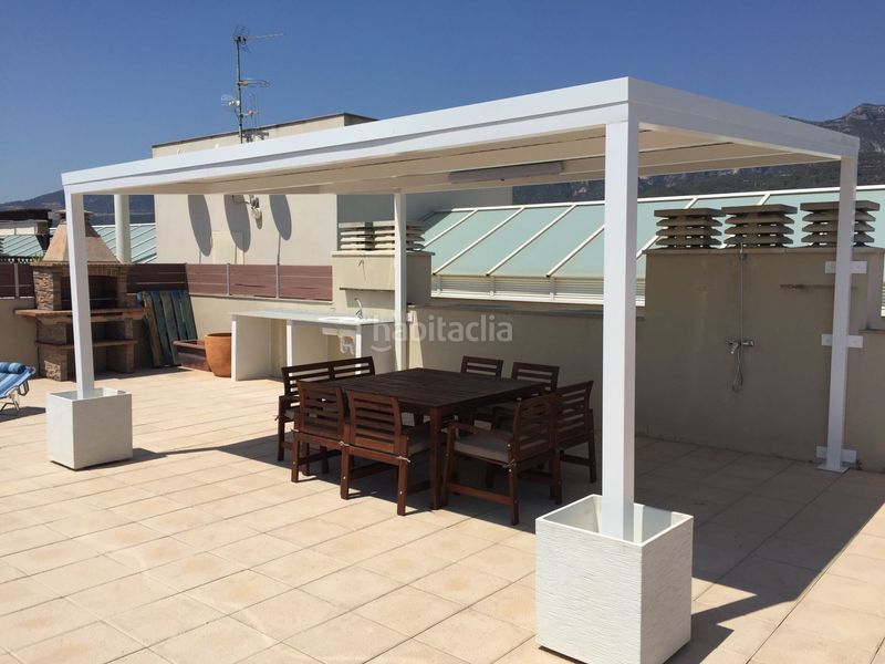 Foto e86e91e0-962d-4a56-877a-872fd15a9824. Àtic amb calefacció aparcament piscina a Platges La Ràpita