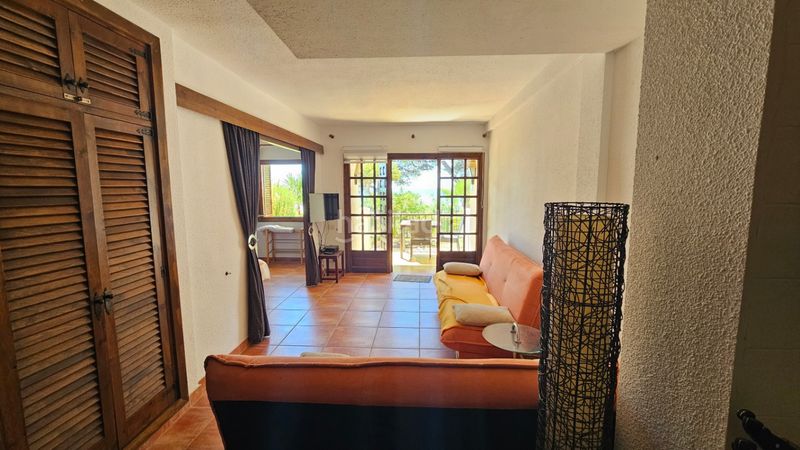 Foto 7527f551-e8a4-430b-bc71-e134db31f641. Apartament amb piscina a Alcossebre