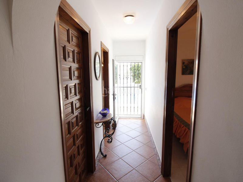 Foto f7dc28a2-ff37-4d31-9b22-da6b7c7324c4. Casa amb aparcament piscina a Centre Miami Platja