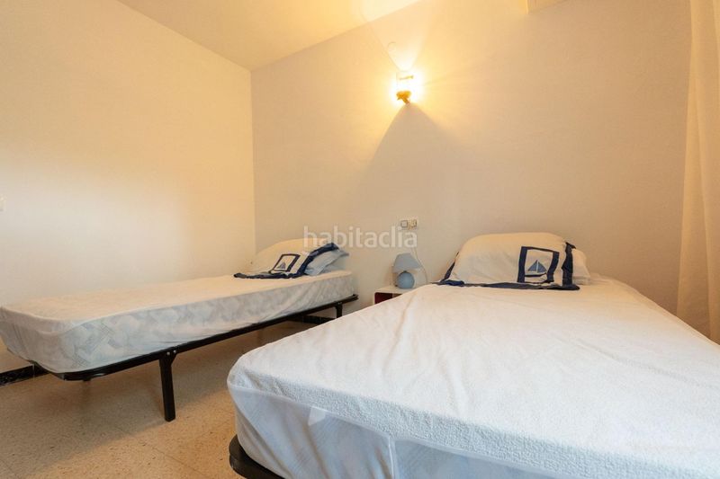 Foto ce0345b2-656a-4502-a8b8-13b3483f1270. Xalet amb aparcament a Deltebre