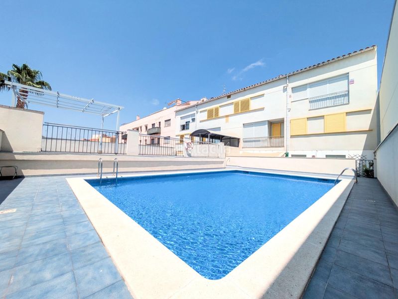 Foto 217e77ae-2c73-400d-b382-0c1156411253. Àtic amb piscina a Sant Jaume d´Enveja