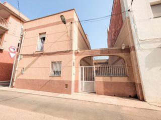 Casa in Santa Bàrbara. Casa en venta en santa barbara, 5 dormitorios.