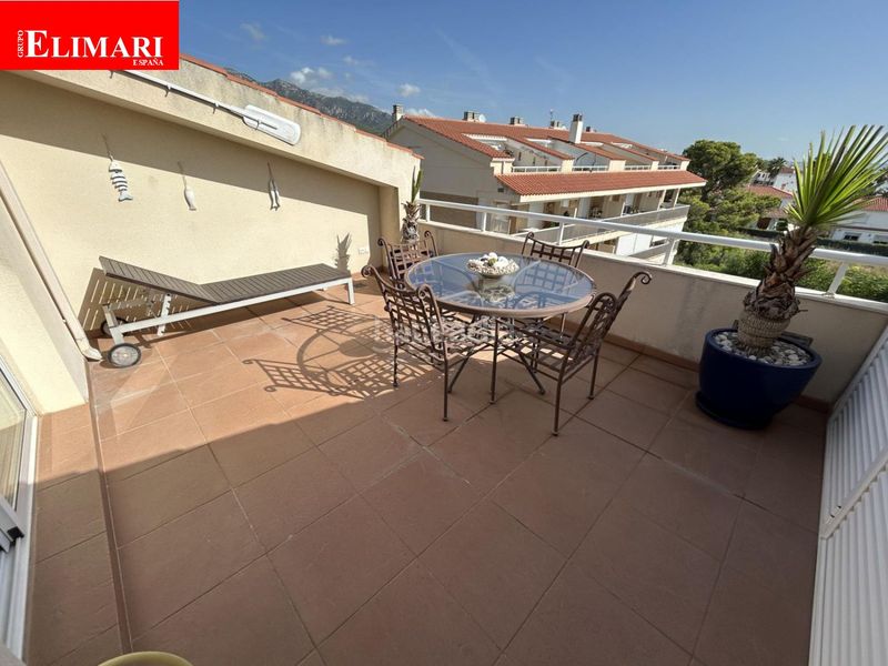 Foto b58745ee-9eca-4fc3-8efe-9042a77e7469. Apartament amb calefacció aparcament piscina a Alcanar