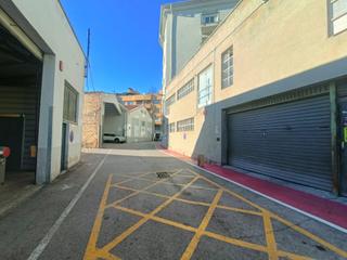Autoparkplatz in Nord. Oportunitat pàrquing en venda al centre  vic zona bon preu