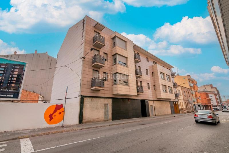 Foto 3af1da60-ee58-4d40-8f2c-e3b310898963. Locale commerciale in bases de Manresa - carretera de santpedor Manresa