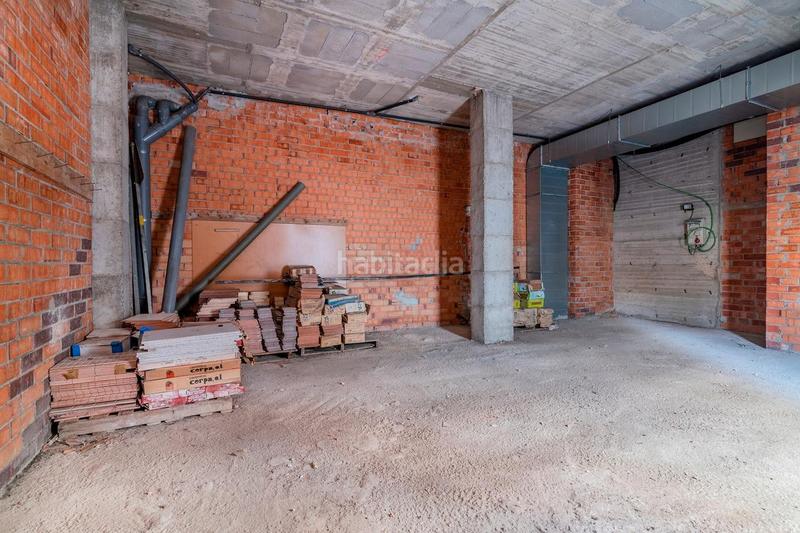 Foto 9a5305a5-f5af-4f1f-9772-92ed8c525be1. Locale commerciale in bases de Manresa - carretera de santpedor Manresa