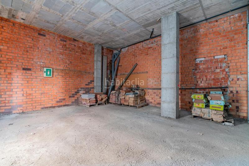 Foto bf6b3d19-acca-4a1b-b68e-6a8f4b88e207. Locale commerciale in bases de Manresa - carretera de santpedor Manresa