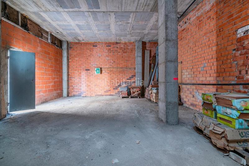 Foto e571ce37-b189-4764-874e-4972d1b03155. Locale commerciale in bases de Manresa - carretera de santpedor Manresa