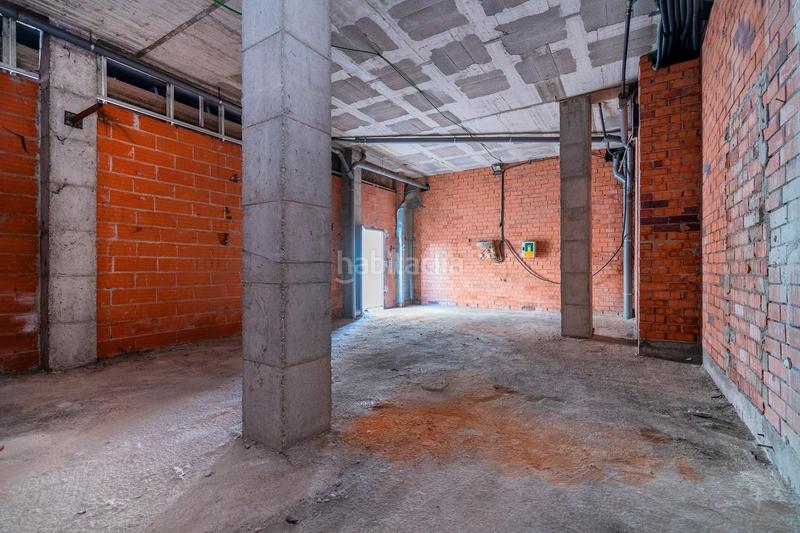 Foto 3eb2ecb5-97d0-485f-88ff-57263e262a34. Local comercial local venda a zona bases en bases de Manresa - carretera de santpedor Manresa