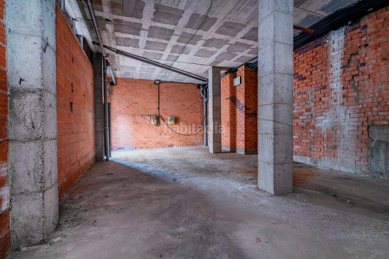 Foto 4d4533ad-a8cf-46c5-9f1b-cae0b2bdba90. Local comercial local venda a zona bases en bases de Manresa - carretera de santpedor Manresa