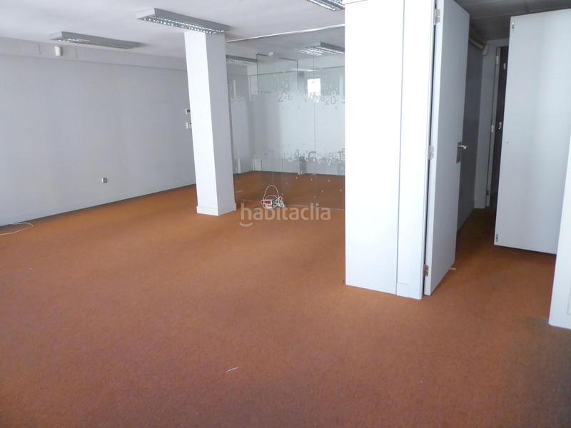 Foto 15cd0bc4-3643-46ae-aa5e-fb5dd4fc1788. Rent office space with heating in Valldaura-Carretera de Cardona Manresa