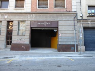 Location Parking moto à Centre - Passeig i Rodalies. Pk de lloguer de moto a manresa  c camps i fabres
