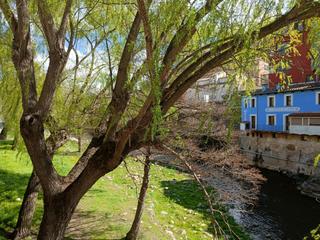 Edifici  Carrer del bisbe morgades. Edifici per rehabilitar en venda al centre de ripoll