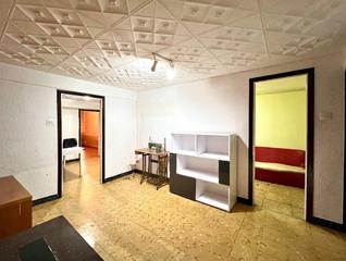Etagenwohnung in Valldaura-Carretera de Cardona. Piso en centro manresa para reformar