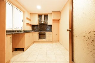 House  Carrer de montserrat. Propietat horitzontal  sant hipolit de voltregà
