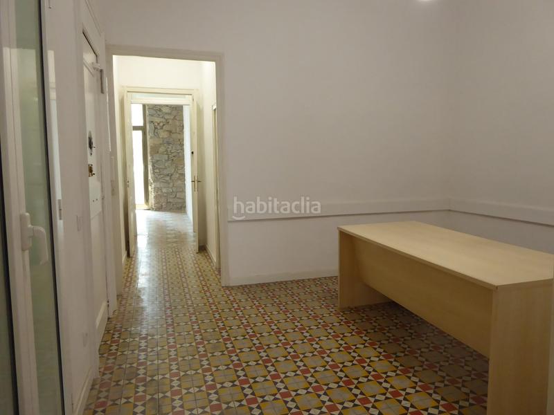 Foto 72d6e5e3-fb05-489e-b2f3-8bb4316a77c4. Rent office space with heating in Centre - Passeig i Rodalies Manresa