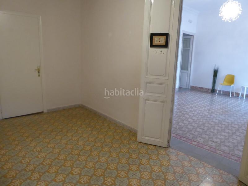 Foto a918fdc4-928c-4d34-ac1c-aa4ae085a6d7. Rent office space with heating in Centre - Passeig i Rodalies Manresa