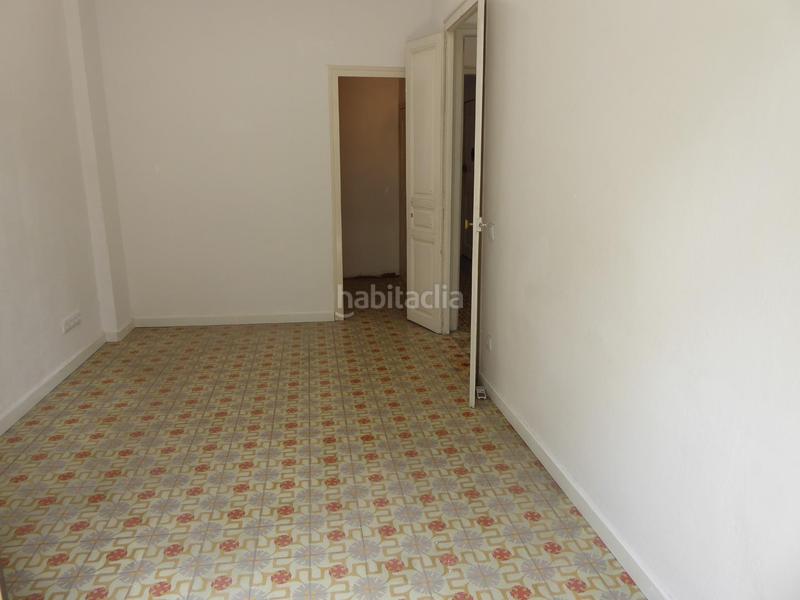 Foto ce355f69-a9c1-4316-aced-fa8b90fad803. Rent office space with heating in Centre - Passeig i Rodalies Manresa