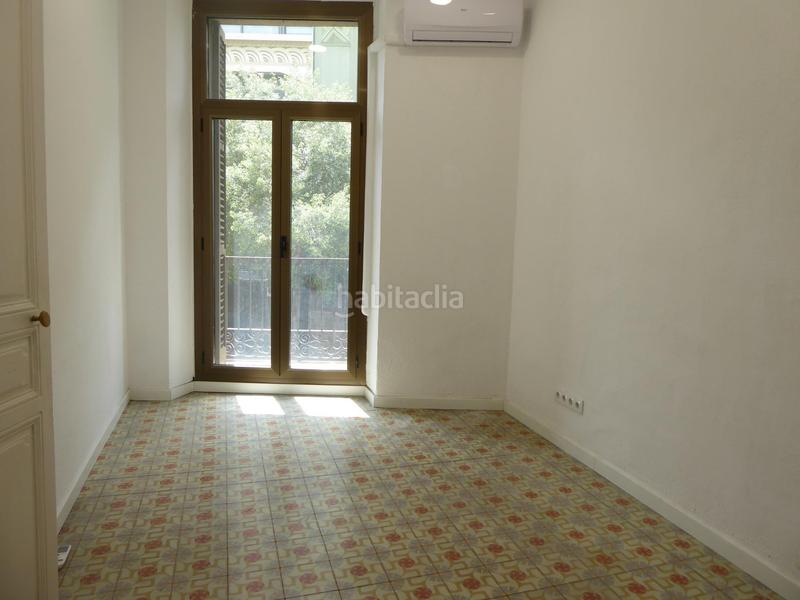 Foto d3b7c636-d218-478a-8999-c733a2d7d93b. Rent office space with heating in Centre - Passeig i Rodalies Manresa