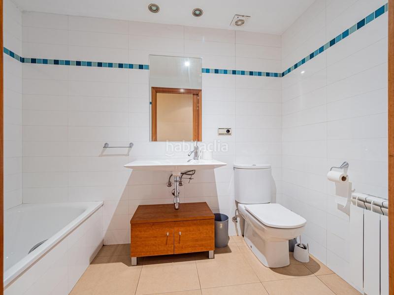 Foto f816e186-1b5f-4718-8dc0-703e2a3e15b7. Piso pis cantoner en venda zona universitaria en Vic