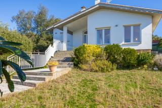 Xalet a Folgueroles. Casa a 4 vents amb jardí  en venda a folgueroles