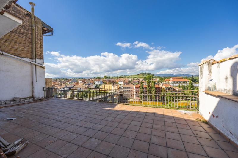 Foto f859d593-9ee1-4be9-a963-6fbe9a8785bf. Piso pis de 2 habitacions amb terrasa en Roda de Ter