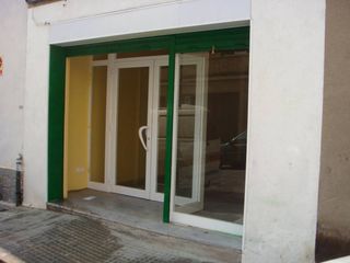 Miete Geschäftsraum in Escodines. Local a lloguer a manresa  c oms i de prat