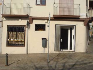 Miete Geschäftsraum in Valldaura-Carretera de Cardona. Local de lloguer a manresa  muralla st. francesc