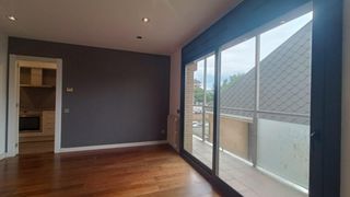 Etagenwohnung  Ronda de francesc camprodon. En venda pis 2 habitacions amb pàrquing i ascensor centre vic